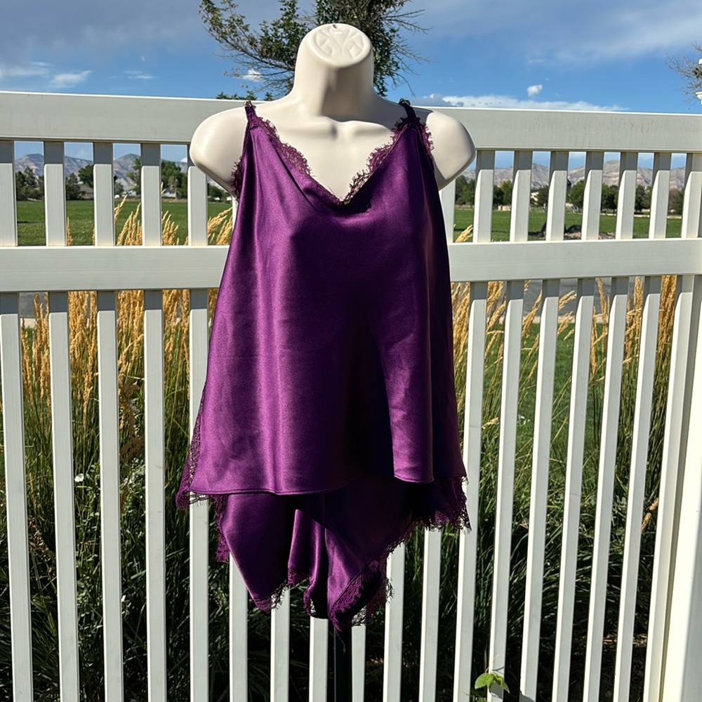 Victoria’s Secret 2 Piece Poly Plum Chain Camo & Tap Shorts Size XL